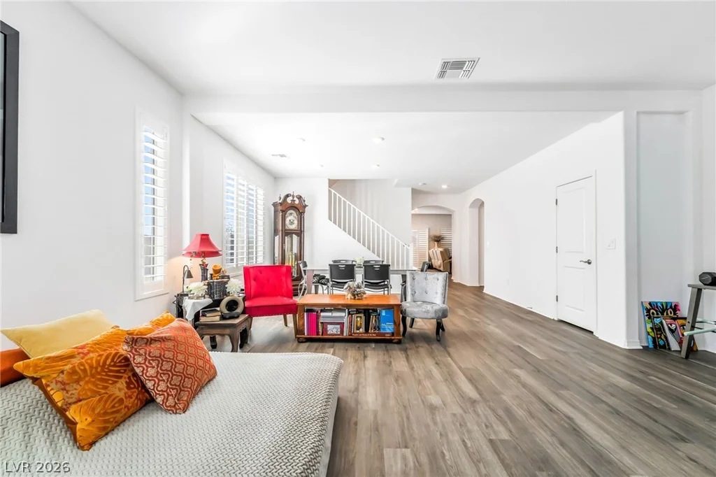 7255 Bold Rock, Las Vegas, NV 89113