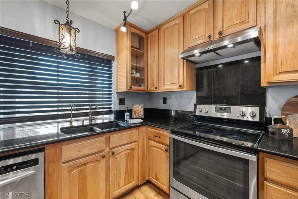 1704 Cameron, Las Vegas, NV 89102