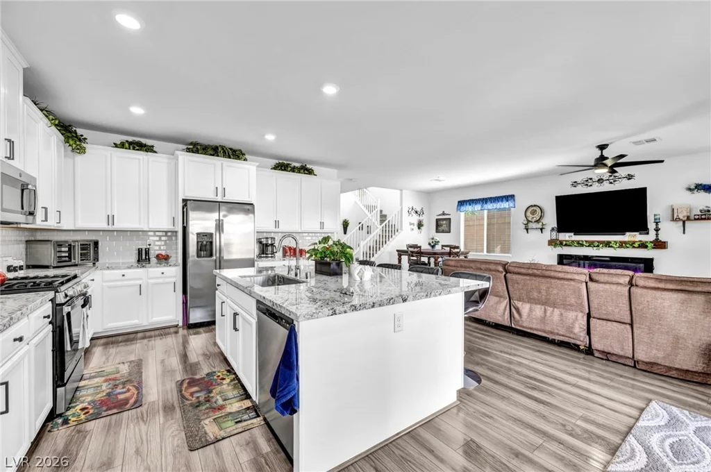 4817 Royal Magnolia, North Las Vegas, NV 89031