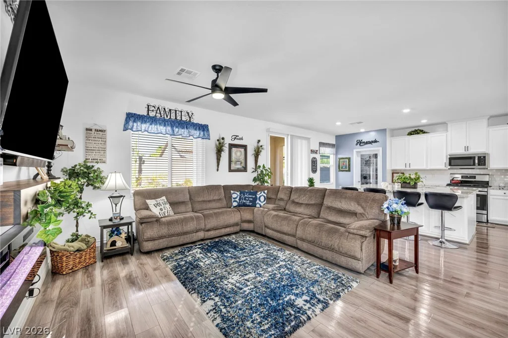4817 Royal Magnolia, North Las Vegas, NV 89031