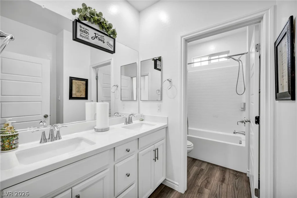 4817 Royal Magnolia, North Las Vegas, NV 89031