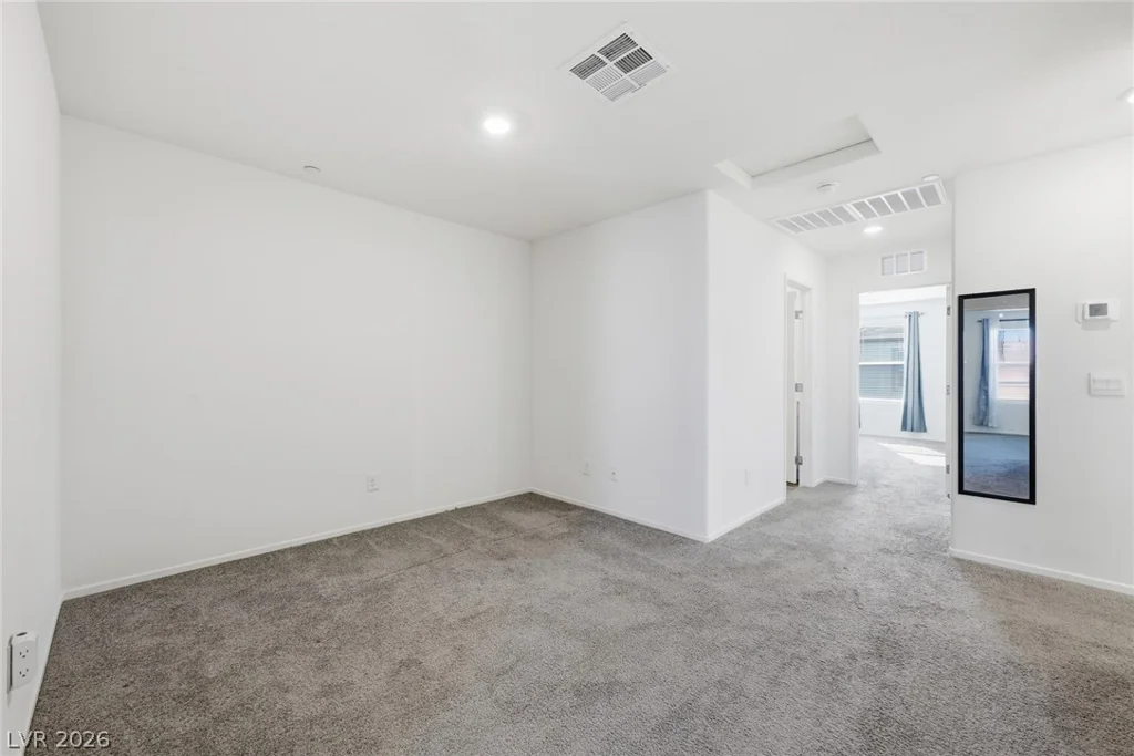 6916 Stratham Hill, Las Vegas, NV 89166