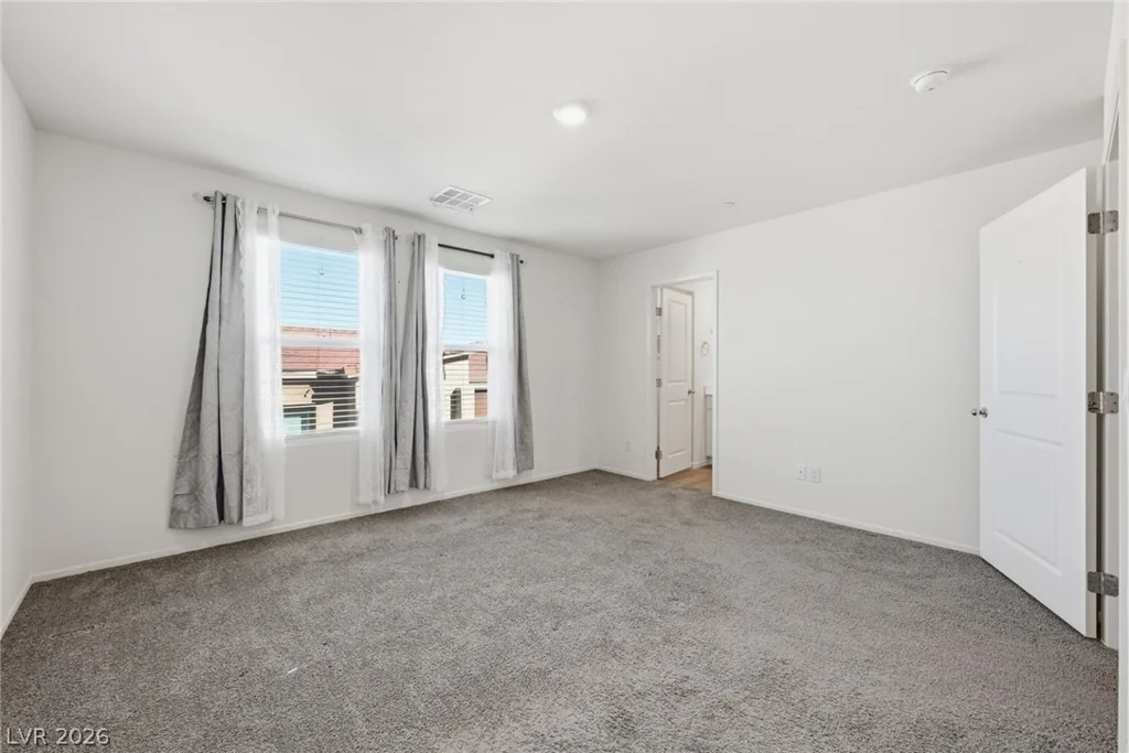 6916 Stratham Hill, Las Vegas, NV 89166