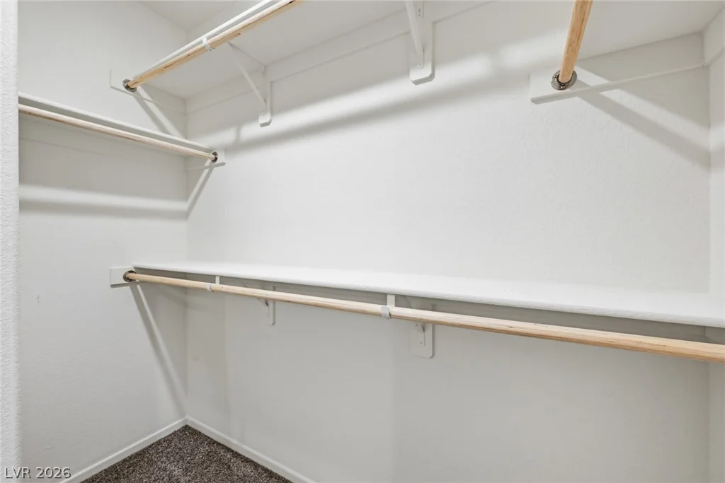 6916 Stratham Hill, Las Vegas, NV 89166