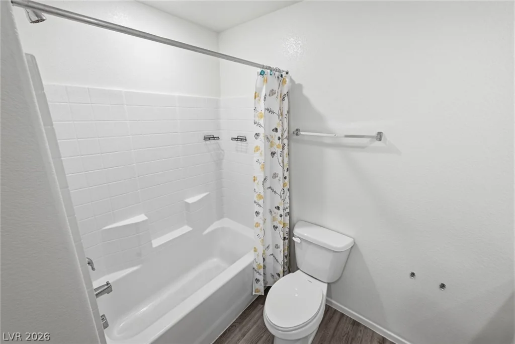6916 Stratham Hill, Las Vegas, NV 89166