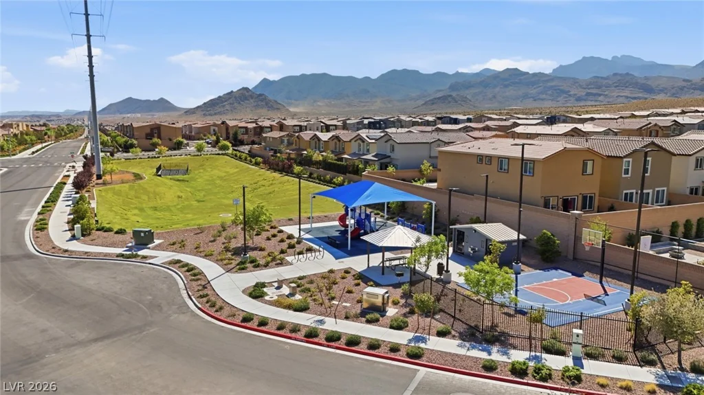 6916 Stratham Hill, Las Vegas, NV 89166