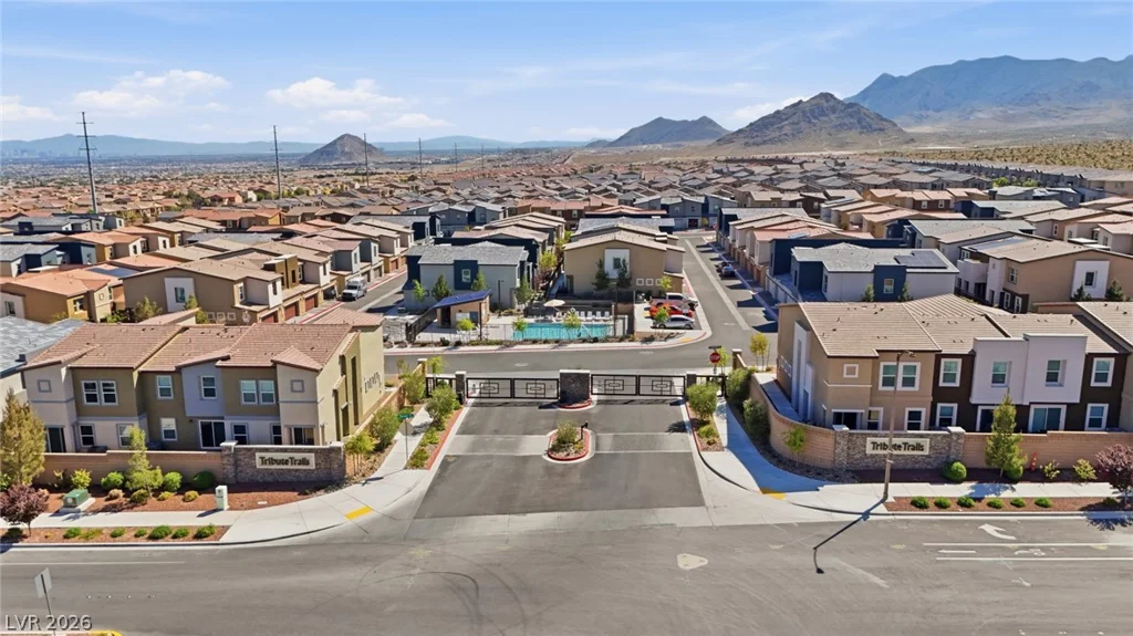 6916 Stratham Hill, Las Vegas, NV 89166