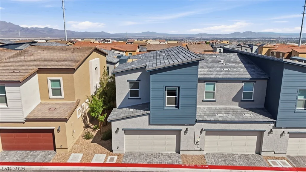 6916 Stratham Hill, Las Vegas, NV 89166