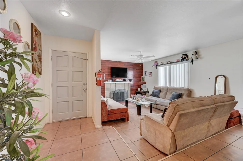 6325 Parsifal, Las Vegas, NV 89107