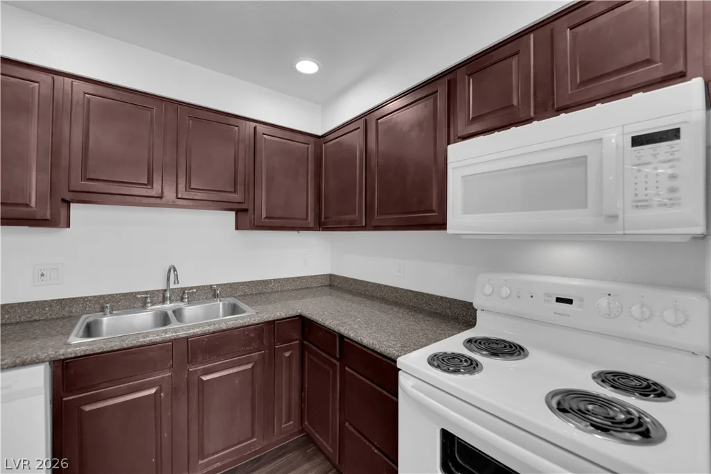 4421 Alexis, Las Vegas, NV 89103