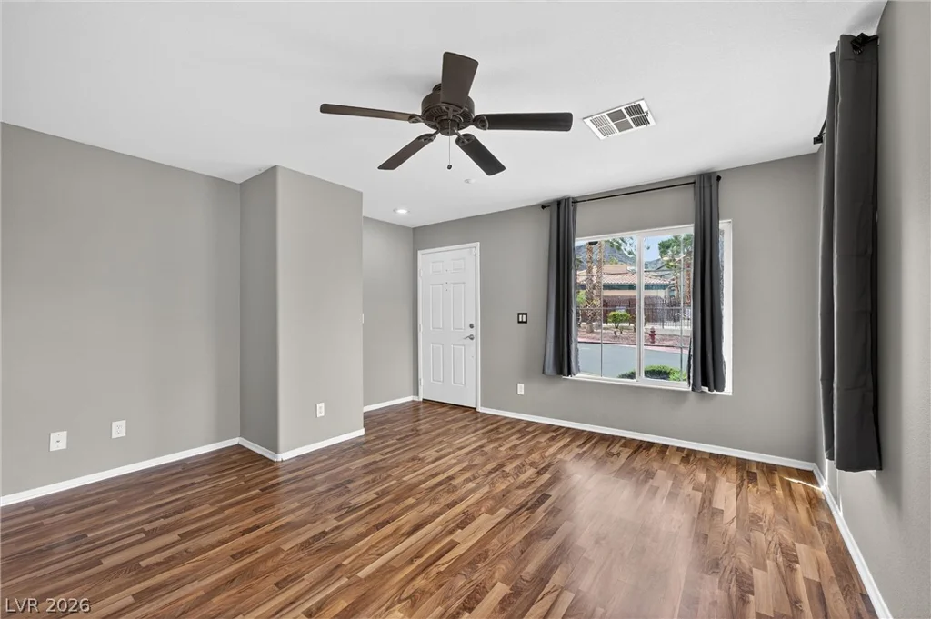 1176 Paradise Desert, Henderson, NV 89002