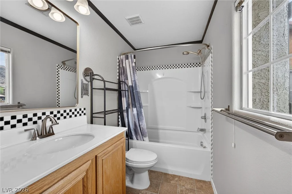 1176 Paradise Desert, Henderson, NV 89002