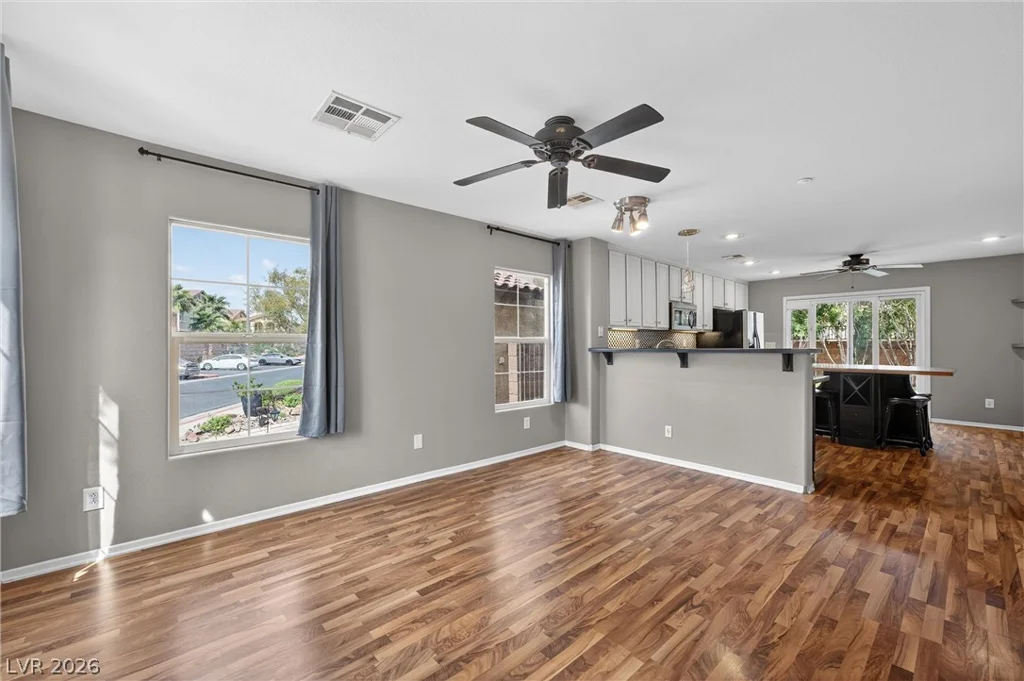 1176 Paradise Desert, Henderson, NV 89002