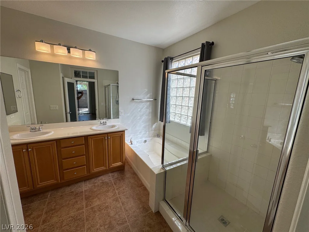7621 Port Orchard, Las Vegas, NV 89113