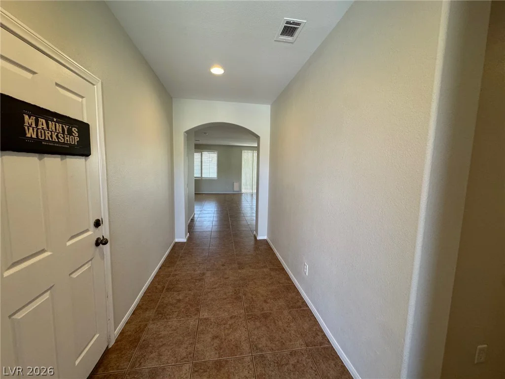 7621 Port Orchard, Las Vegas, NV 89113