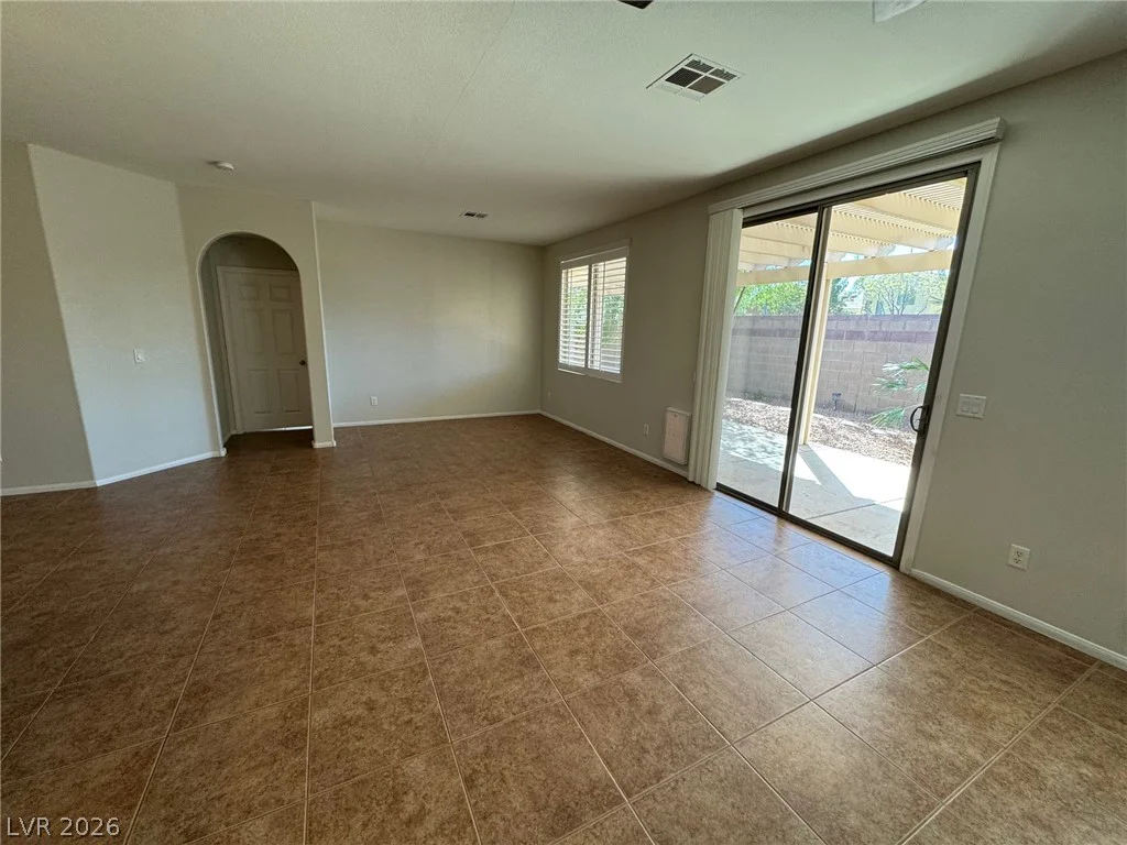 7621 Port Orchard, Las Vegas, NV 89113