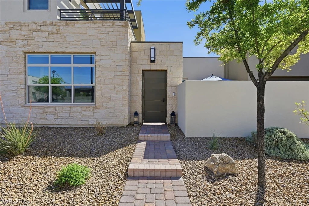 4238 Swift, Las Vegas, NV 89135