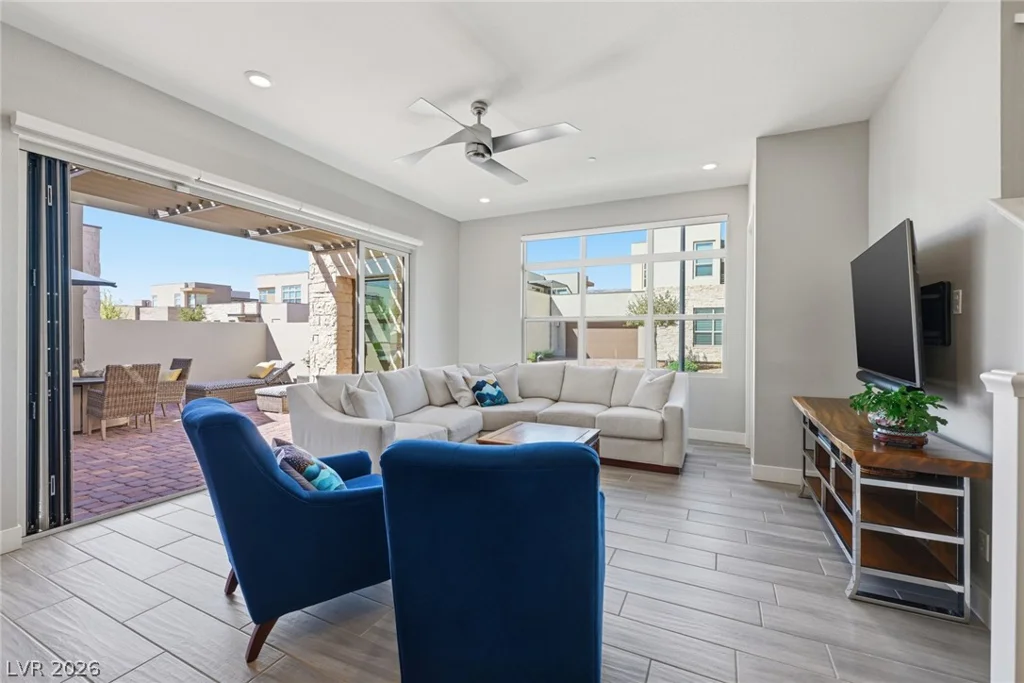 4238 Swift, Las Vegas, NV 89135
