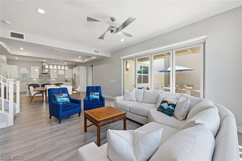 4238 Swift, Las Vegas, NV 89135