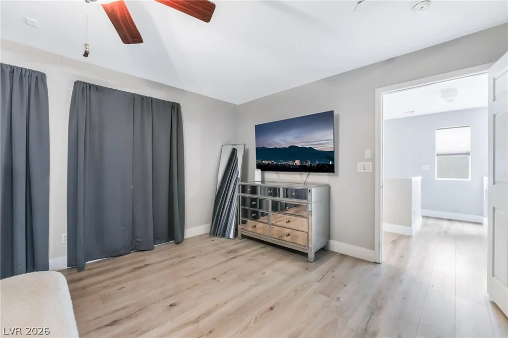 7264 Larix, Las Vegas, NV 89113