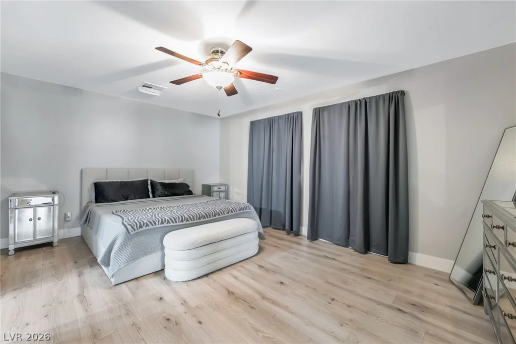 7264 Larix, Las Vegas, NV 89113