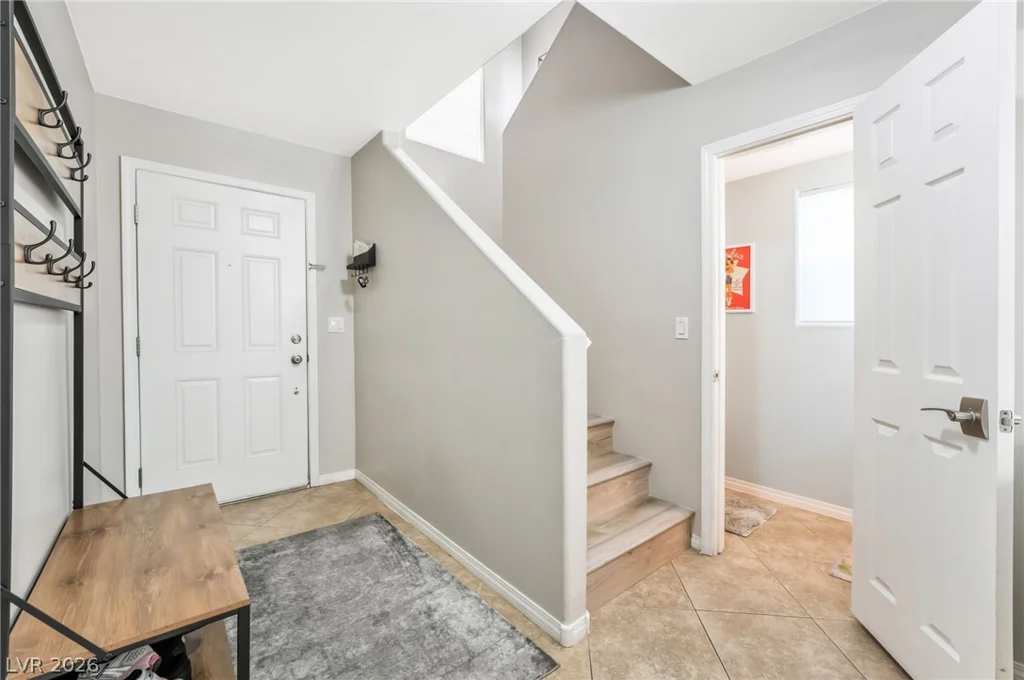 7264 Larix, Las Vegas, NV 89113