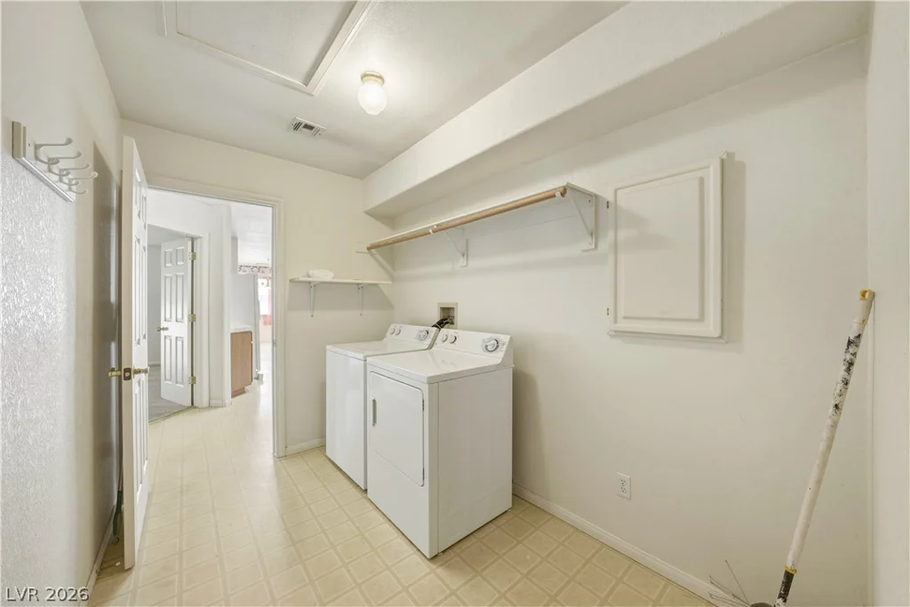 401 Arapahoe, Pahrump, NV 89048