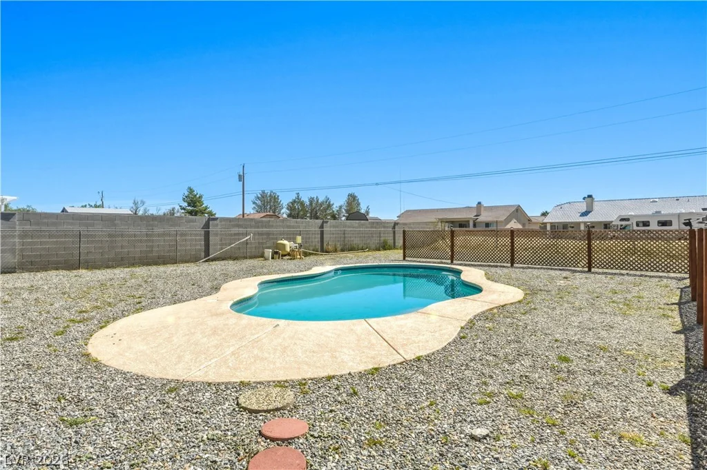 401 Arapahoe, Pahrump, NV 89048
