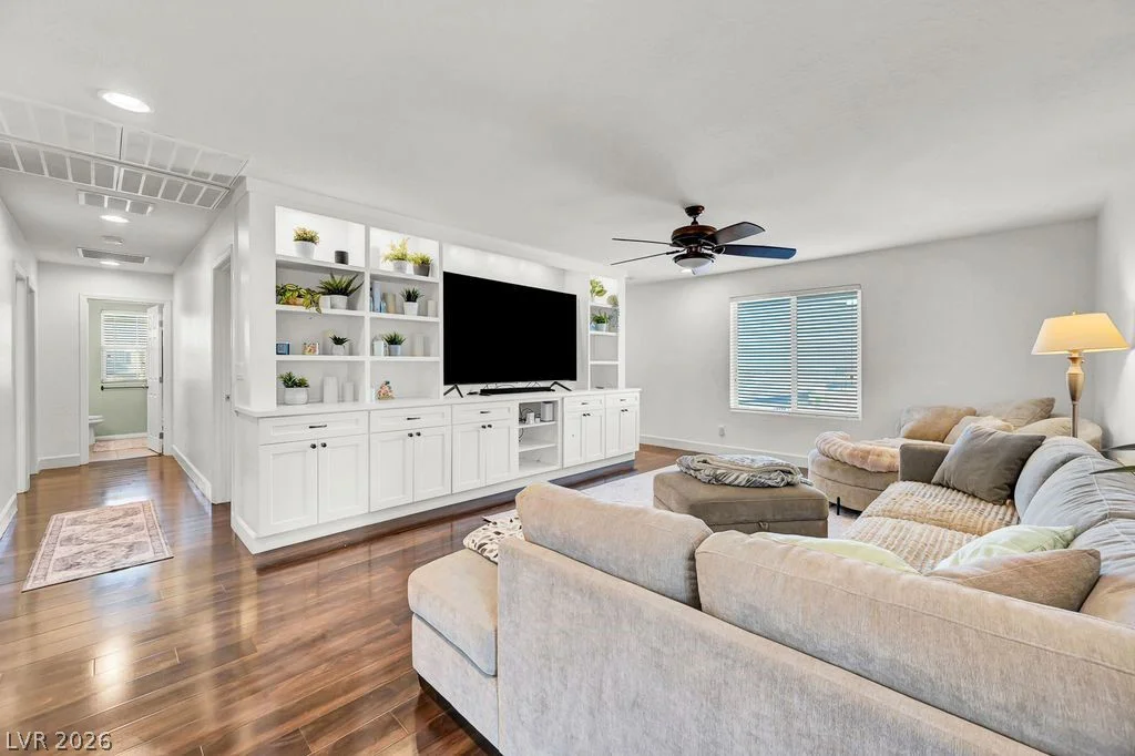 5597 Lodgepole Pine, Las Vegas, NV 89139