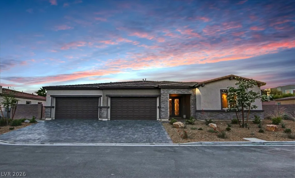 2669 Pioneer Estates, Las Vegas, NV 89117