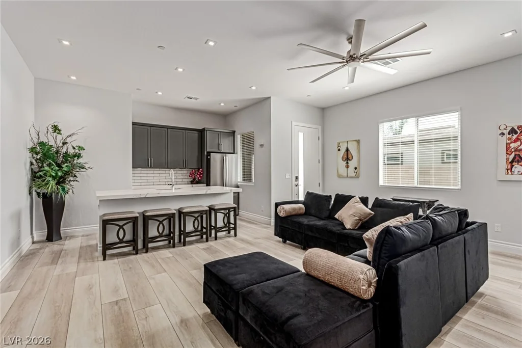 2669 Pioneer Estates, Las Vegas, NV 89117