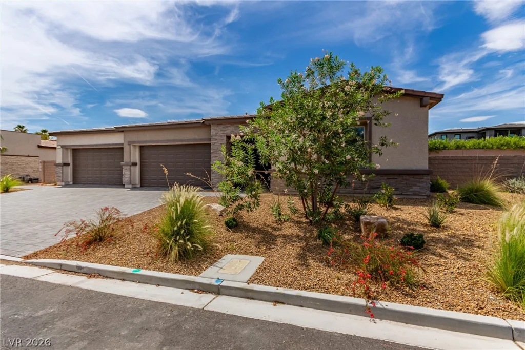 2669 Pioneer Estates, Las Vegas, NV 89117