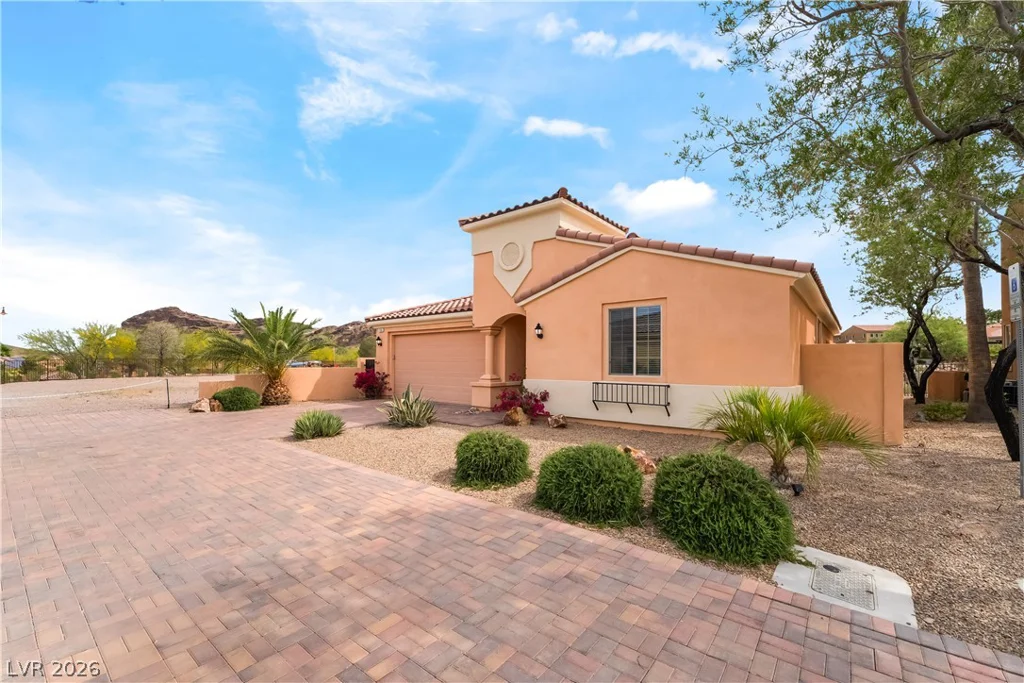 1286 Calcione, Henderson, NV 89011