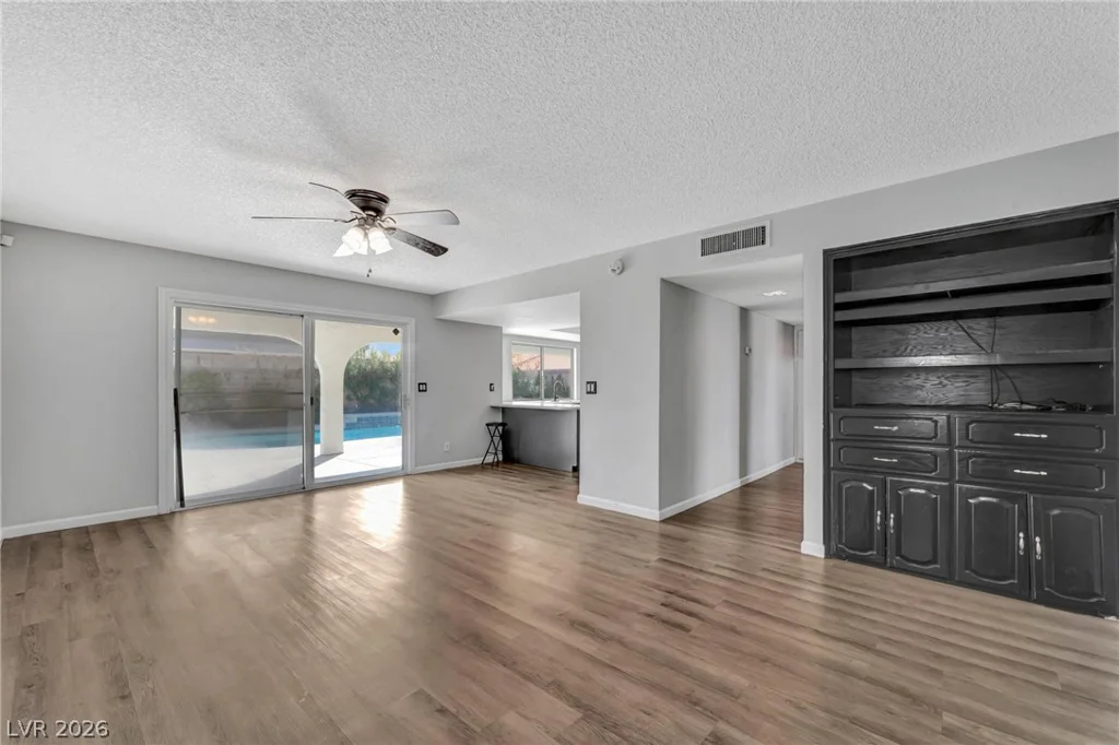 5693 Ibanez, Las Vegas, NV 89103