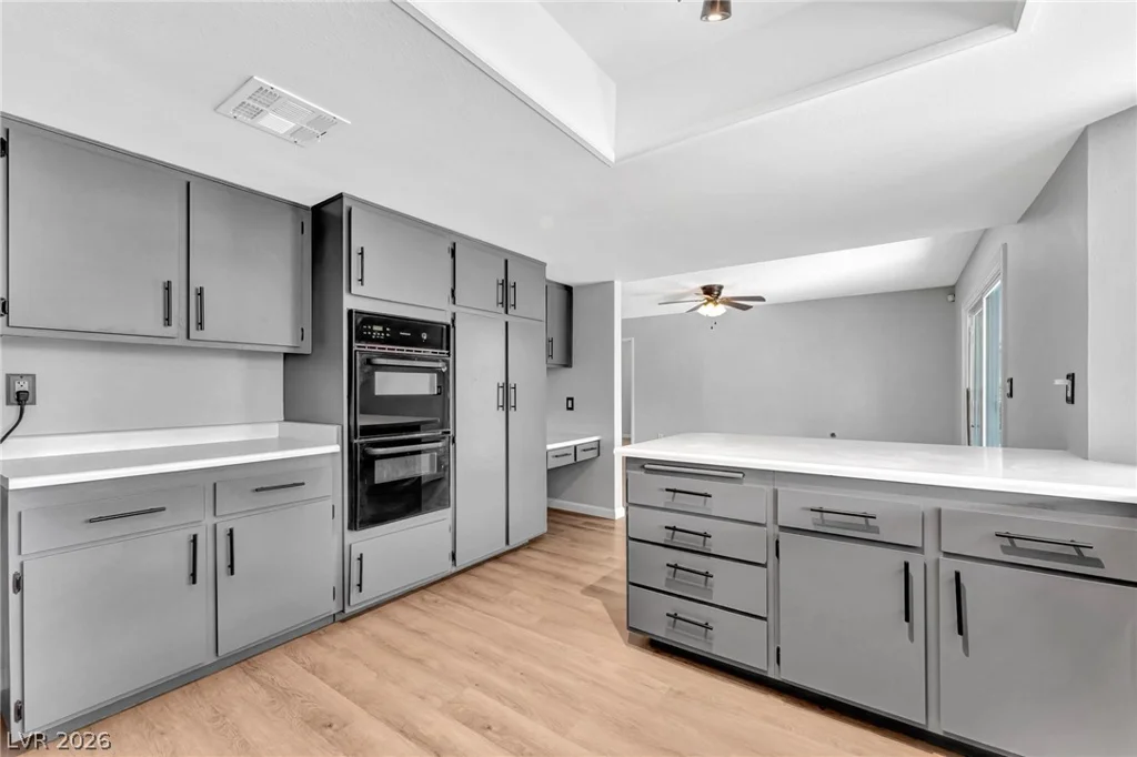 5693 Ibanez, Las Vegas, NV 89103
