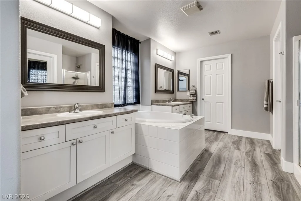 9421 Steeltree, Las Vegas, NV 89143