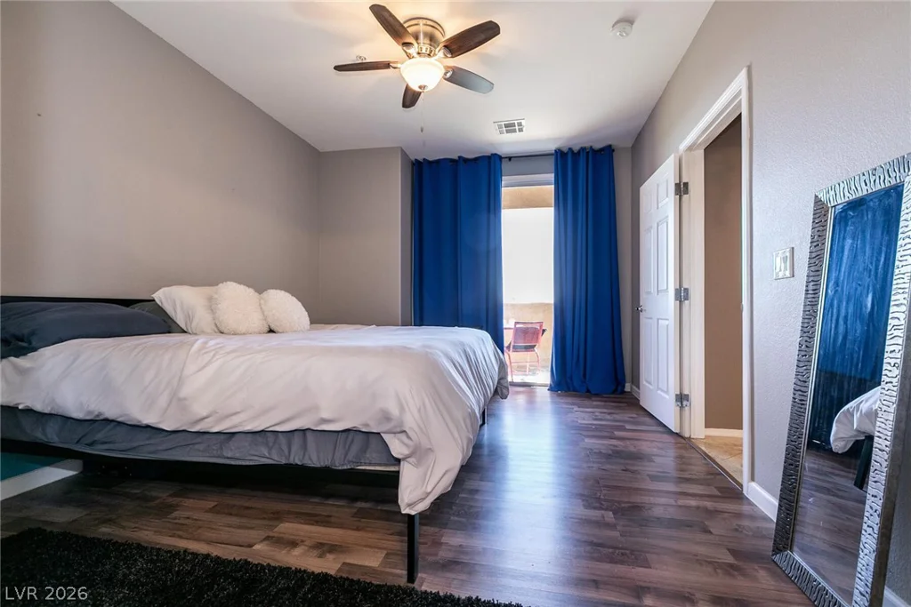 3975 Hualapai, Las Vegas, NV 89129