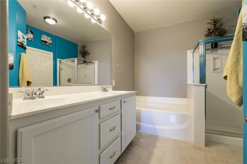 3975 Hualapai, Las Vegas, NV 89129