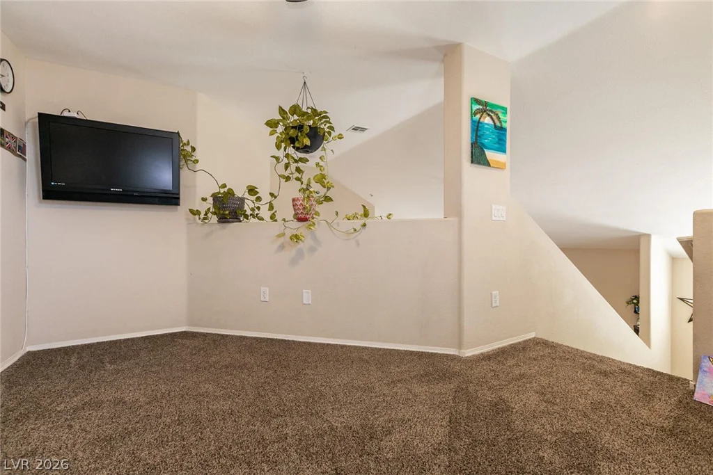 3975 Hualapai, Las Vegas, NV 89129