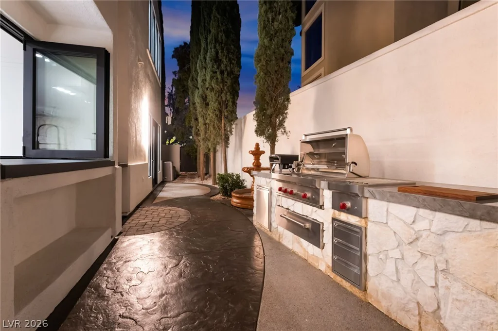 9736 Verlaine, Las Vegas, NV 89145