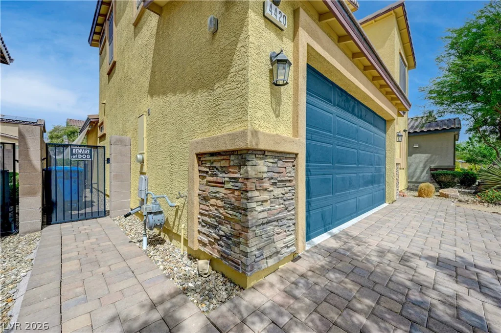 4420 Stardusk Falls, North Las Vegas, NV 89084