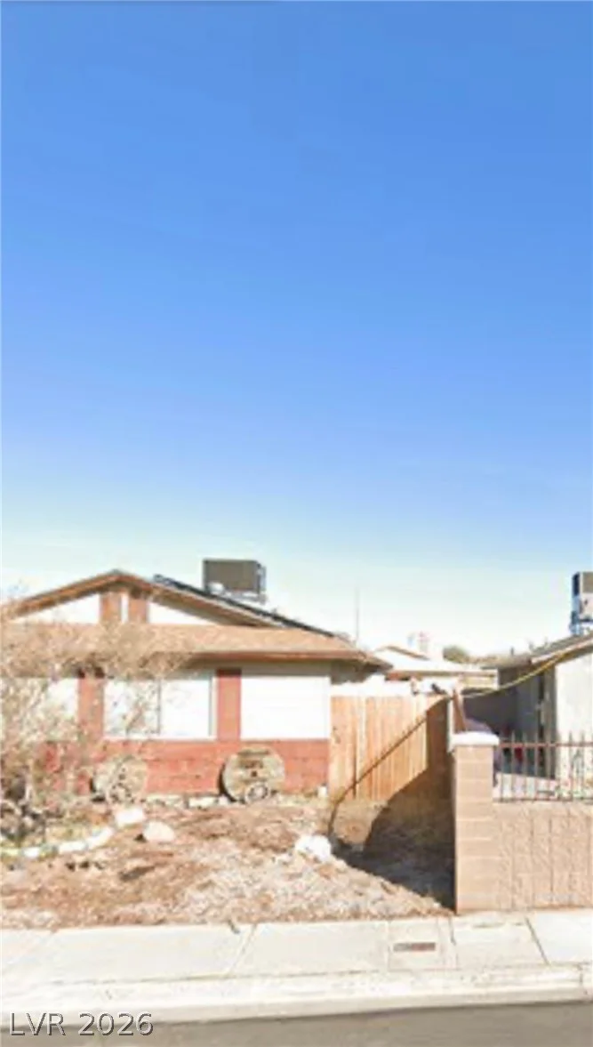 5110 Carmel, Las Vegas, NV 89122