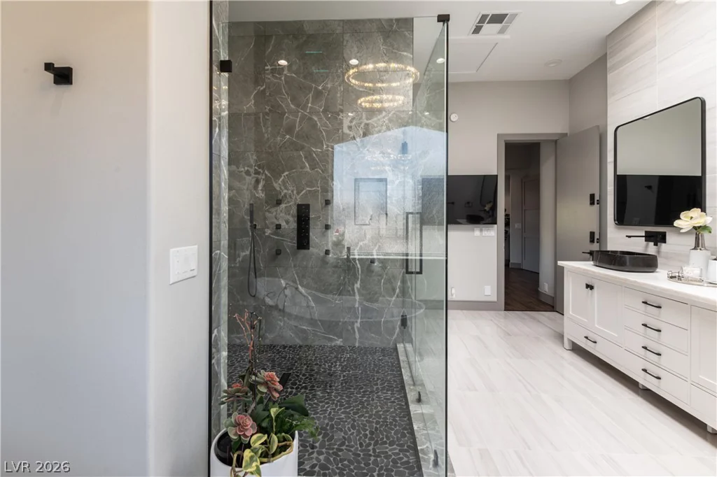 7880 Dana Point, Las Vegas, NV 89117