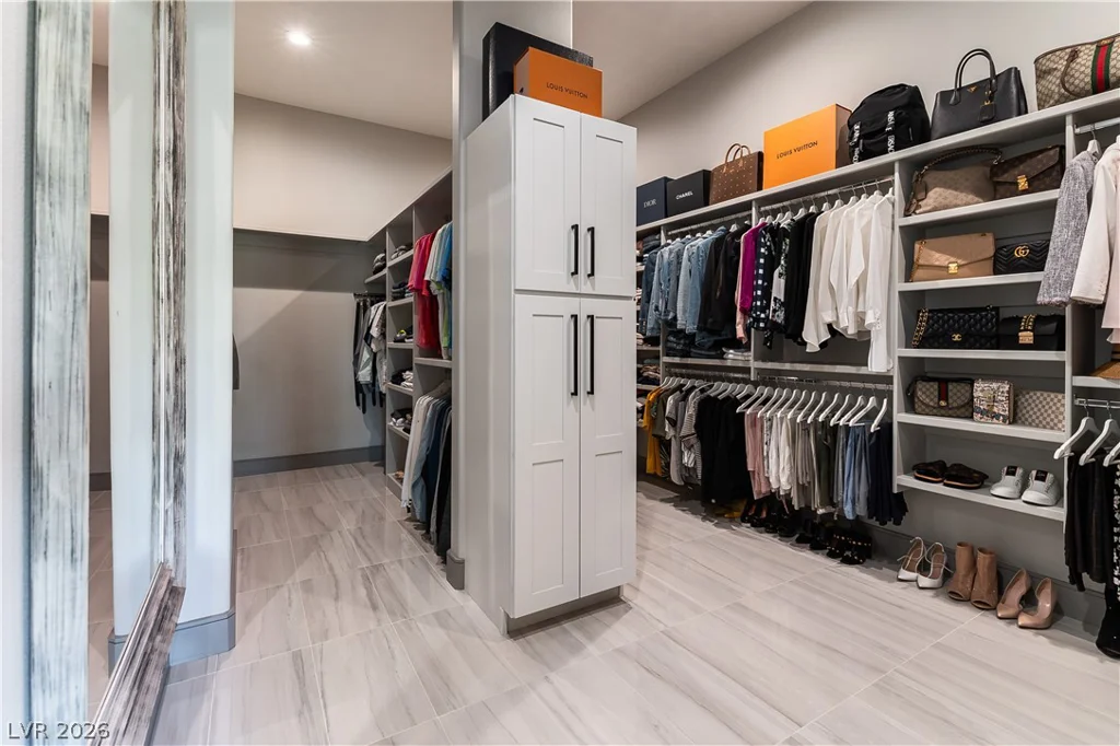7880 Dana Point, Las Vegas, NV 89117