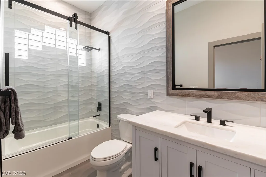 7880 Dana Point, Las Vegas, NV 89117