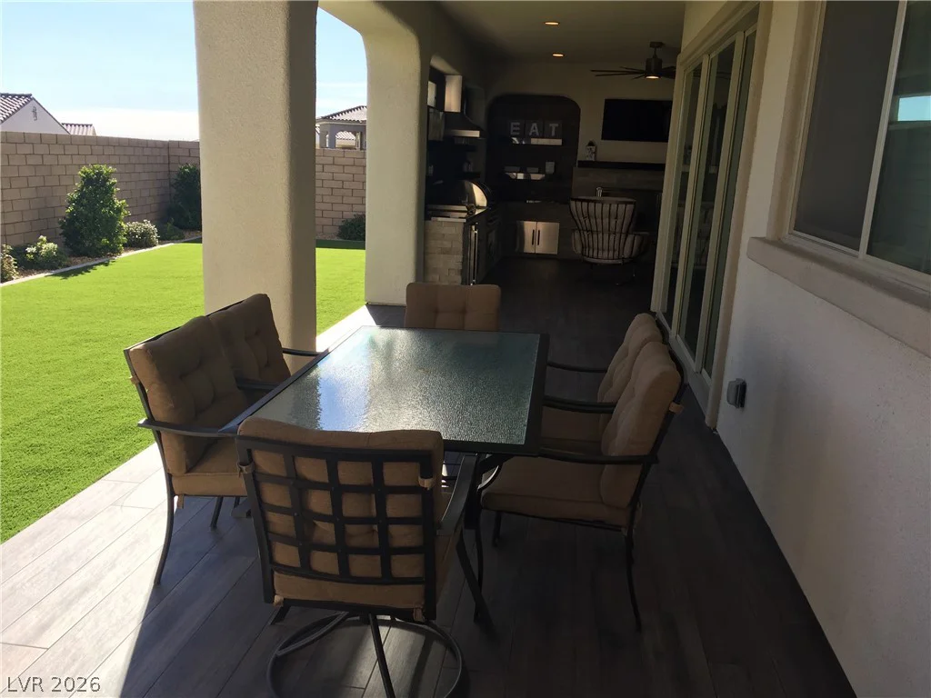 282 Calgrove, Las Vegas, NV 89138