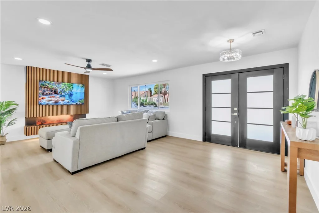 3485 Shamrock, Las Vegas, NV 89120