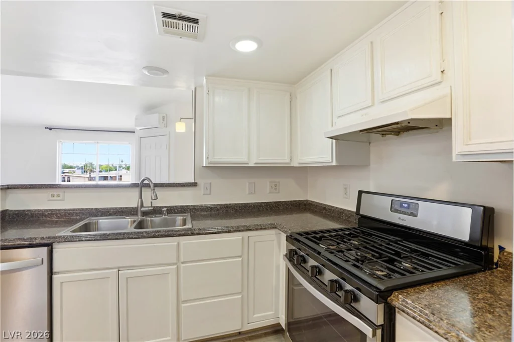 1830 Pecos, Las Vegas, NV 89115