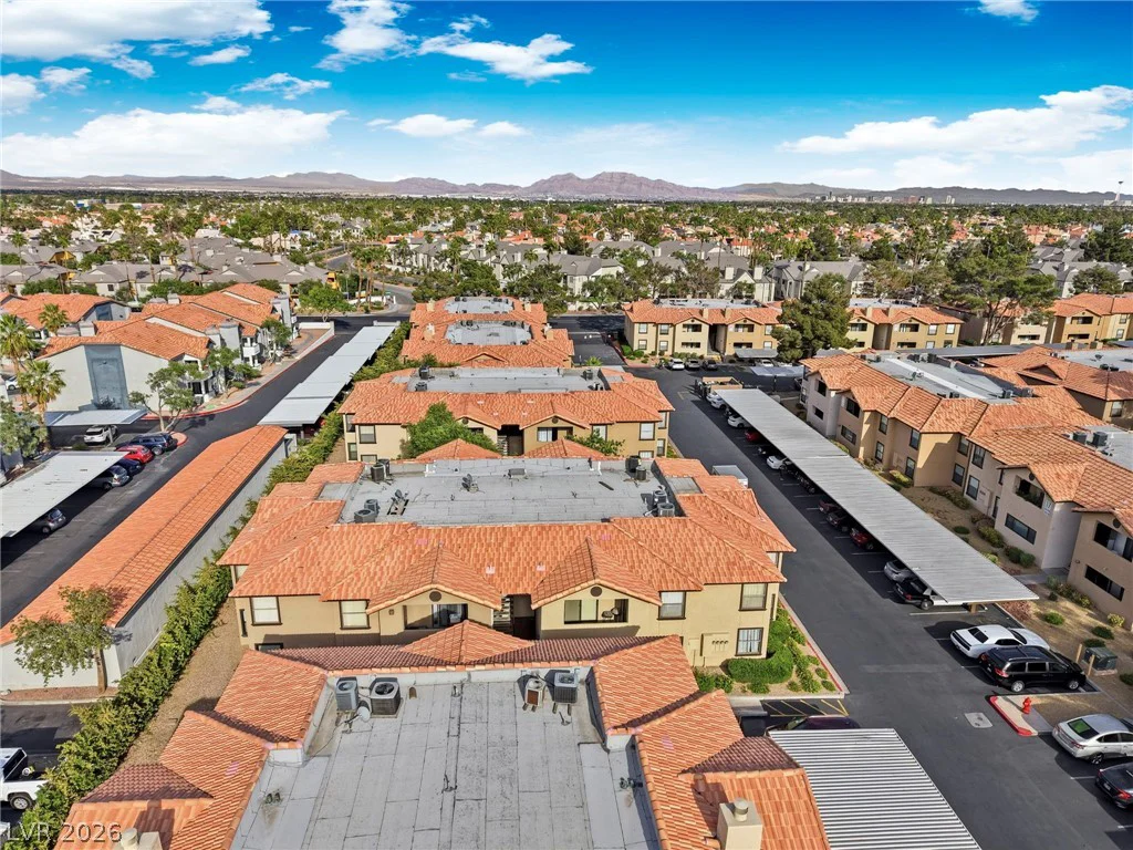 2451 Rainbow, Las Vegas, NV 89108