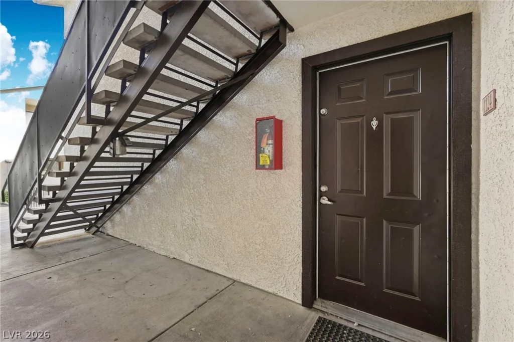 2451 Rainbow, Las Vegas, NV 89108
